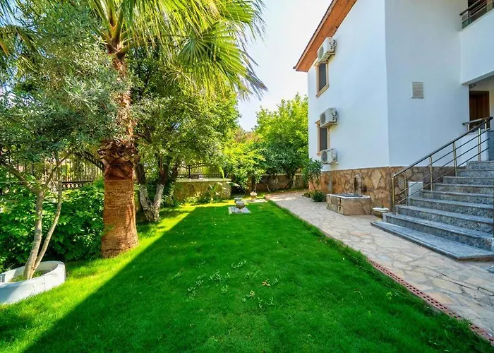 Fethiye Park Hotel ホテル 3*