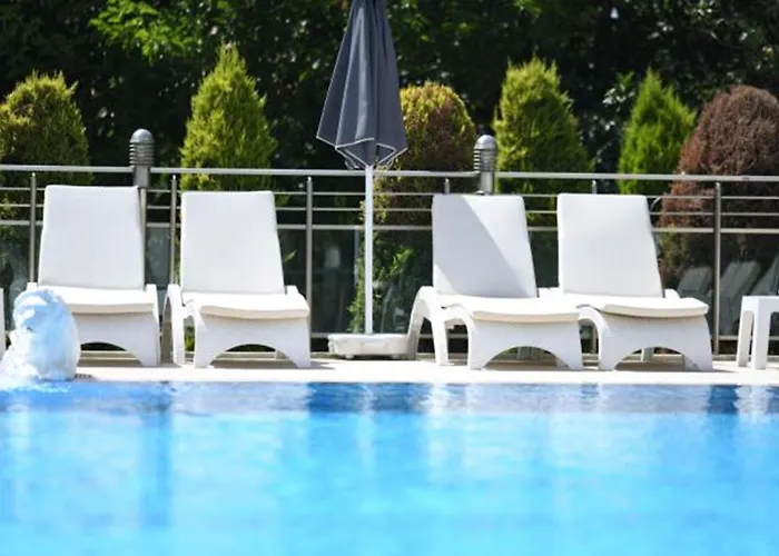 Park Hotell 3*