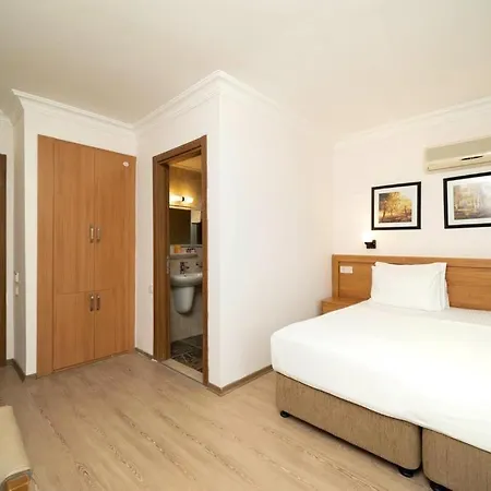 Qualia Park 3* Φετιγιέ