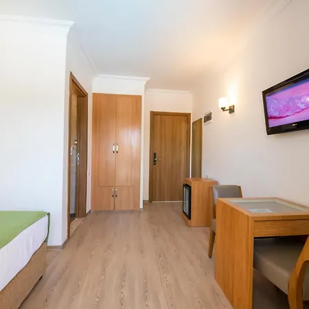 Qualia Park 3* Φετιγιέ